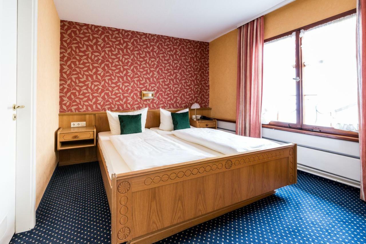 Hotel Loewen-Weinstube Мерсбург Екстер'єр фото
